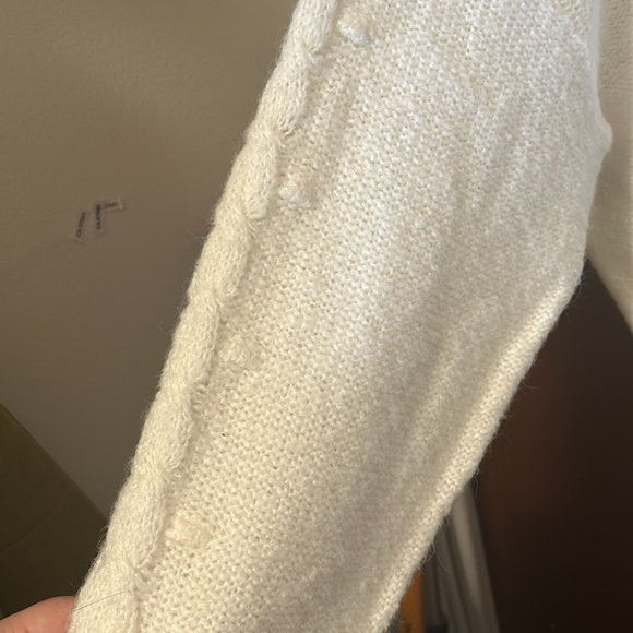 NWT Old Navy Cable Knit Sweater - Picture 6 of 11